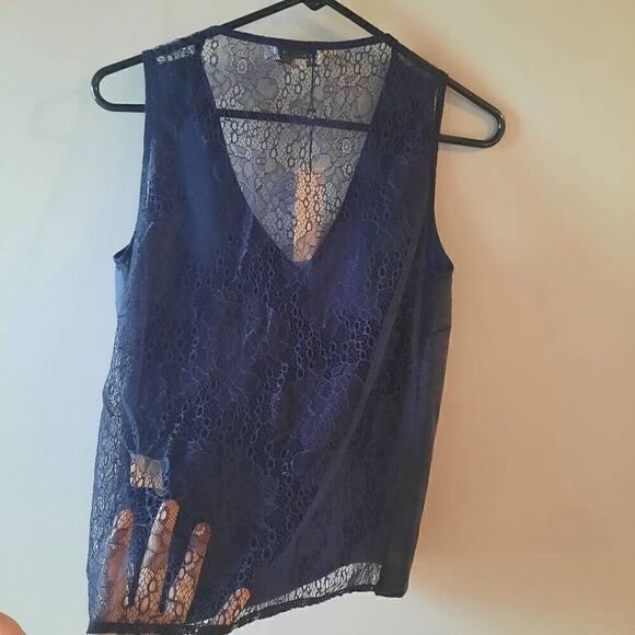 New With Tags Shiny Blue Lace Back Sleeveless Top - Picture 3 of 5
